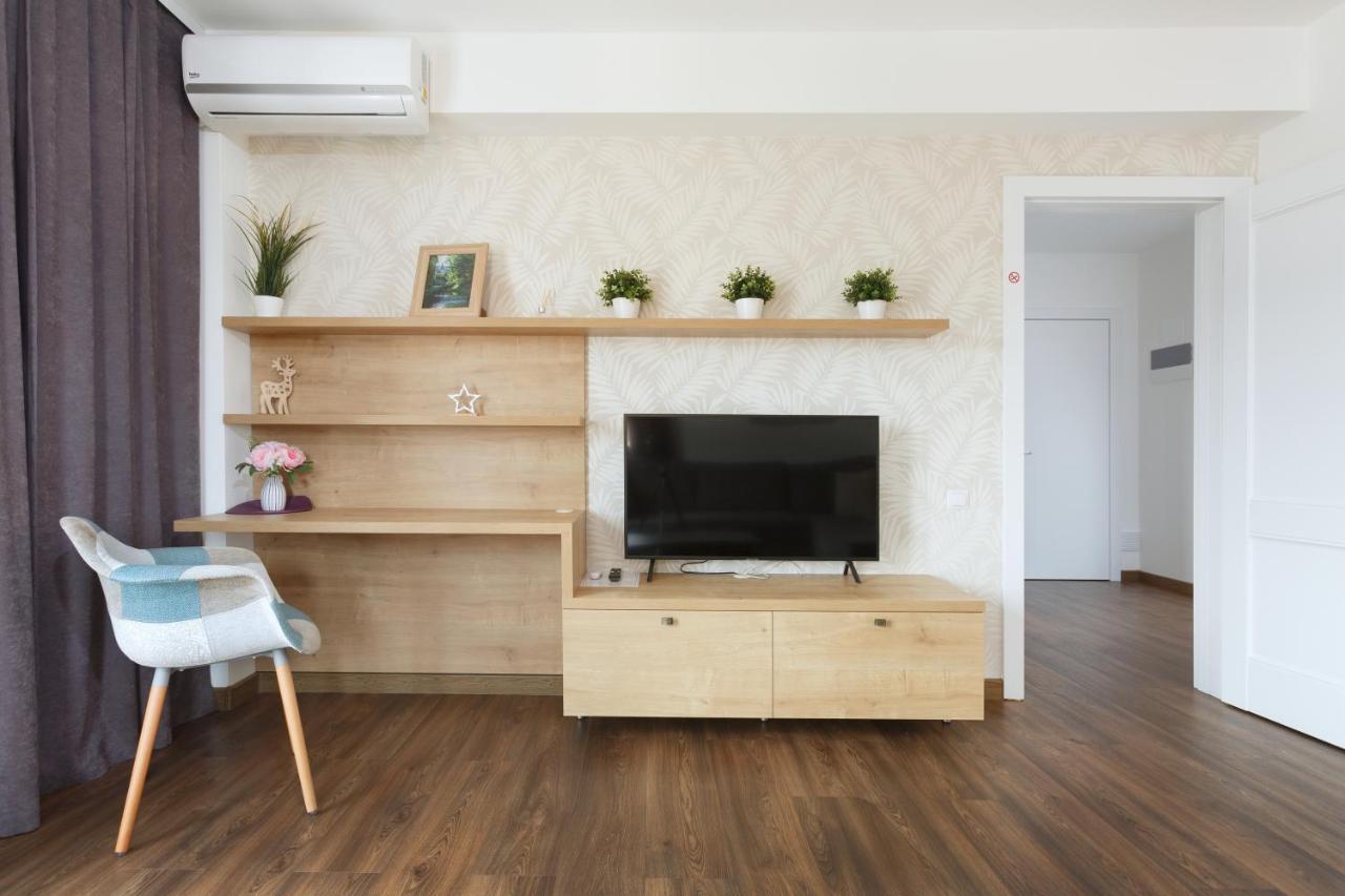 Afin Apartments Брашов Екстериор снимка